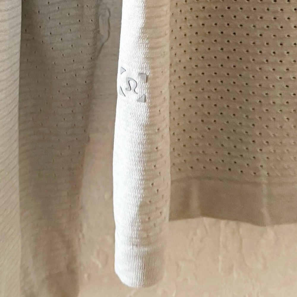 lululemon athletica Long Sleeve Tee in Light Gray - Picture 8 of 10